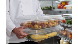 Il coperchio per la vasca per alimenti Rubbermaid Commercial riduce i costi legati agli sprechi di cibo.