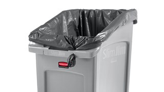 Los contenedores para debajo del mostrador Rubbermaid Commercial Slim Jim® son una solución especialmente diseñada para la eliminación eficiente de residuos.