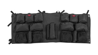 De Slim Jim® Caddy-zak van Rubbermaid Commercial optimaliseert de ruimte door alle benodigdheden een plek te geven op de kar en het vervangen van de zakken te vereenvoudigen.
