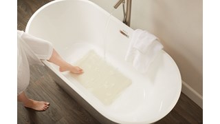 Safti-Grip® Badmat is perfect voor een douchecabine of bad. De onderzijde is voorzien van zuignapjes en blijft perfect zitten. Latexvrije constructie. De bovenkant met textuur voorkomt uitglijden. De douchemat is geperforeerd voor een betere afvoer. Schimmelbestendig.