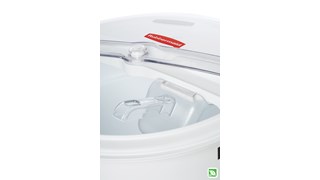 The Rubbermaid Commercial ProSave® sliding Lid and scoop for 76 l BRUTE® ingredient container