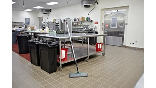 HYGEN™ PULSE™ Microfibre Mop Frame cleans more square feet in less time. Industry-best Microfibre, onboard reservoir, and use-controlled release of solution mean cleaner floors faster, easier, and more effectively.
