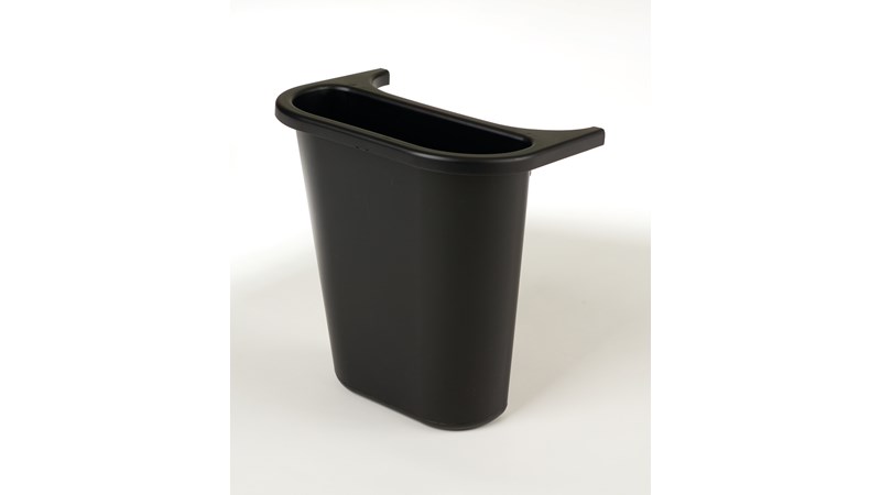 El cubo lateral de reciclaje Rubbermaid Commercial está hecho de polietileno por su ligereza y durabilidad. Se fija en las papeleras medianas para crear un punto de reciclaje de escritorio.