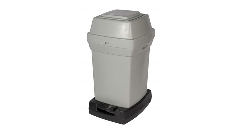 Abfallbehälter mit hoher Kapazität für die Entsorgung von gebrauchten Windeln. Berührungsfreie, praktische Pedalbedienung.