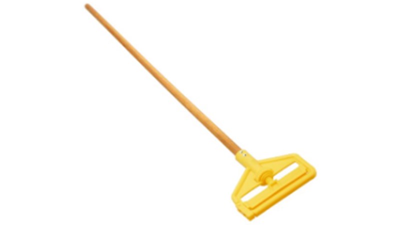 Invader® Side Gate Handle’s thumb wheel clamps the mop firmly in place; should be used with 2.5cm headband mops only.