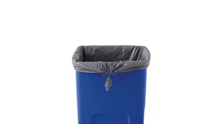 The Rubbermaid Commercial Untouchable® Square Containers are space-efficient and economical.