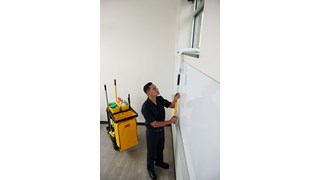 HYGEN™ Quick-Connect handles and poles make cleaning more efficient in every area of the facility by reaching the highest spaces with ease. The unique connection mechanism allows for easy, time-saving tool exchange.